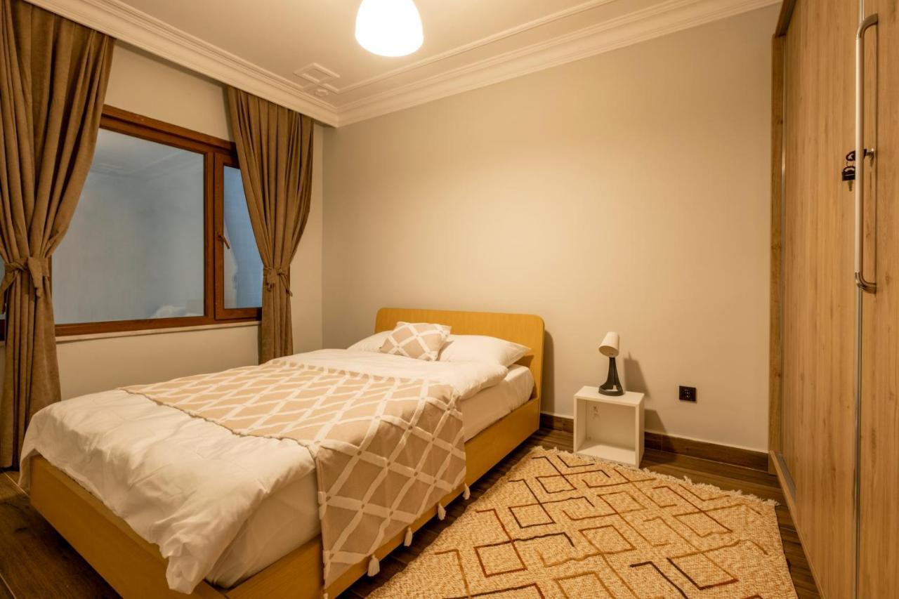Appartement Spacious And Comfy 2Br In The Heart Of Cihangir à Istambul Extérieur photo