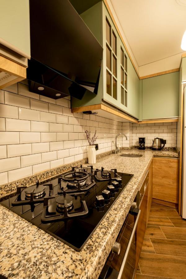 Appartement Spacious And Comfy 2Br In The Heart Of Cihangir à Istambul Extérieur photo